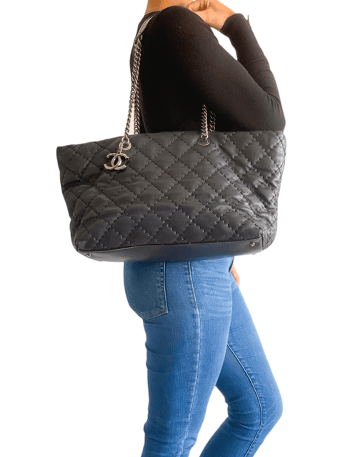 Cartera Negra