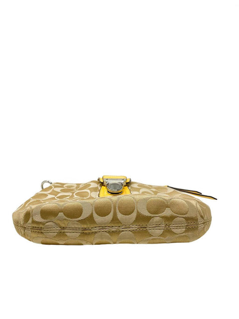 Cartera Coach