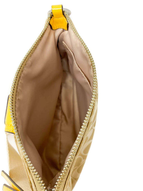 Cartera Coach