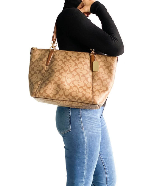 Cartera Café