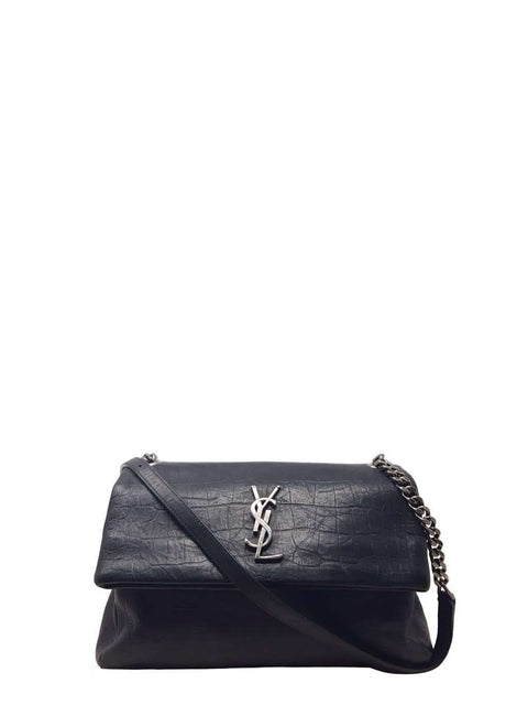 Cartera "Embossed Monogram West Hollywood Bag"