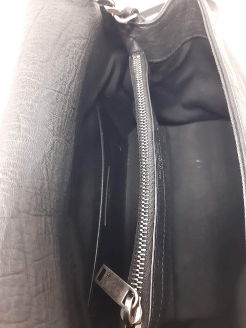 Cartera "Embossed Monogram West Hollywood Bag"