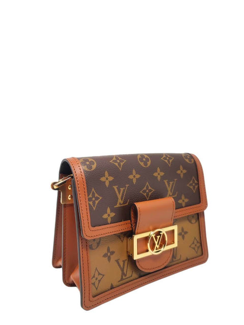 Cartera "2021 Reverse Monogram Mini Dauphine"