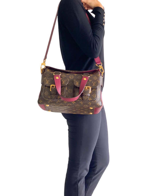 Cartera "Monogram Manhattan w/ Strap"