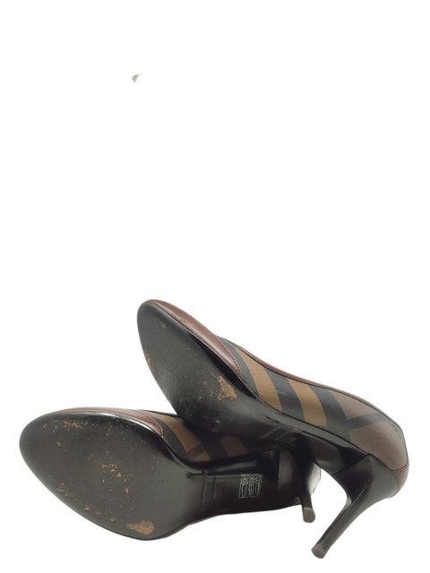 Tacones "Smoked Check Pattern Leather Pumps"