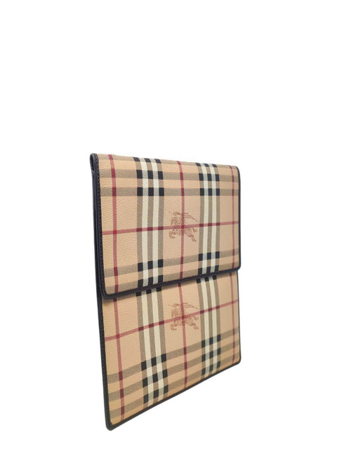 Estuche "Nova Check Leather iPad Case"