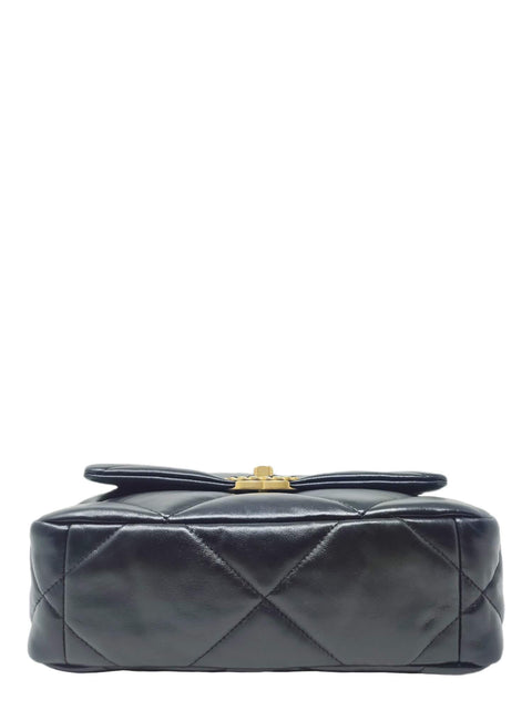 Bolso "Chanel 19 Lambskin, Gold-Tone, Silver-Tone & Ruthenium-Finish Metal Black"