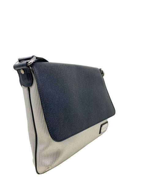 Cartera Plateada y Negra