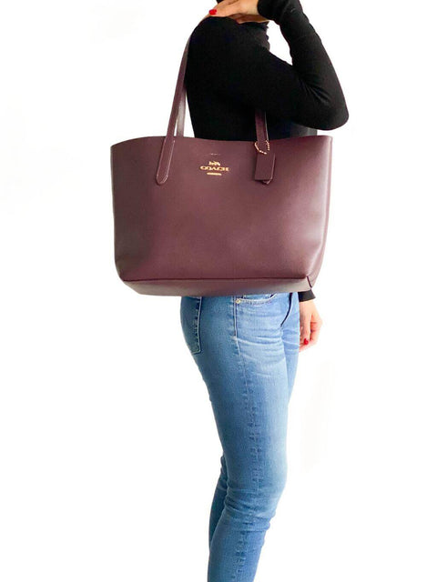 Cartera Morada