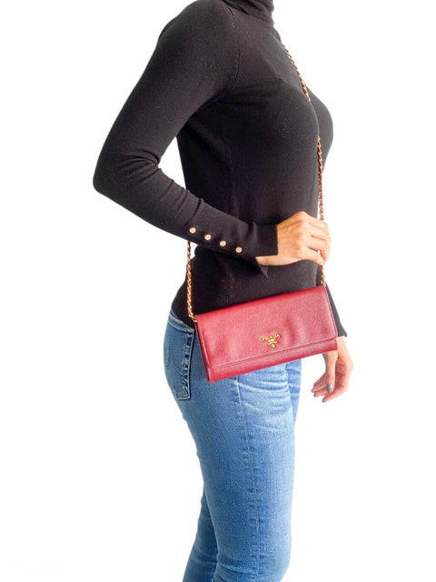 Cartera "Saffiano Metal Wallet On Chain"