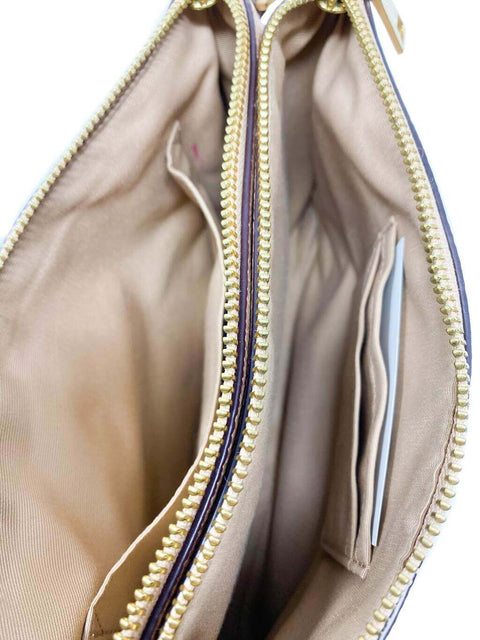 Cartera Nude