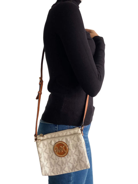 Cartera Beige