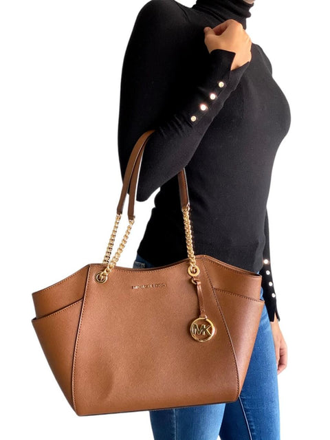 Cartera "Jet Set Large Saffiano Leather Shoulder Bag"