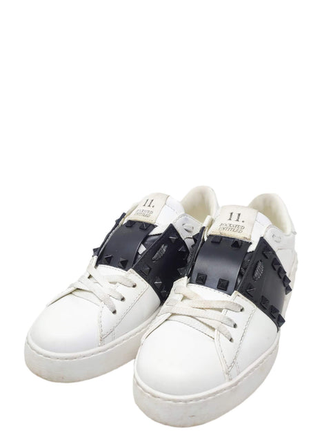 Tenis "Rockstud Accents Leather Sneakers"