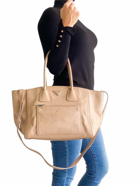 Cartera “Vitello Daino Wing Front Pocket ”