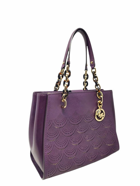 Cartera Morada