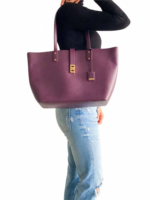 Cartera Morada