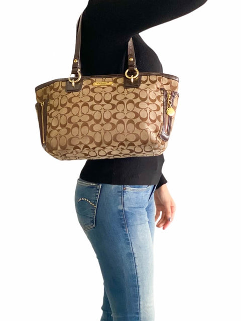 Cartera Café