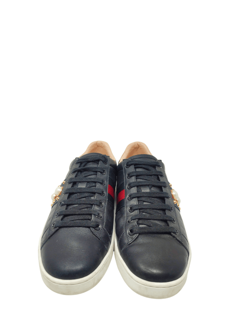 Tenis "Ace studded leather sneaker"