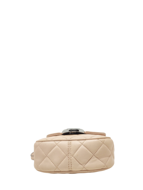 Cartera "Quilted Leather Crossbody Bag"