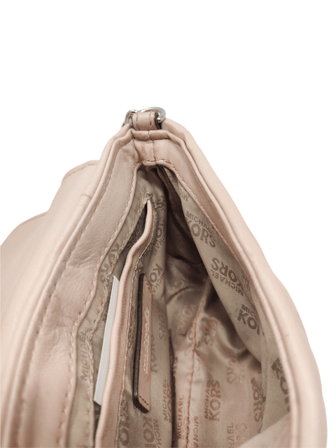 Cartera "Quilted Leather Crossbody Bag"