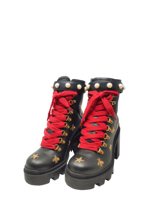 Botas "Calfskin Embroidered Lace Up Combat Boots"