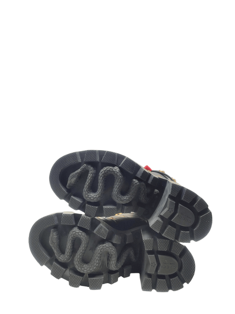 Botas "Calfskin Embroidered Lace Up Combat Boots"
