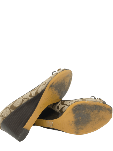 Tacones Café