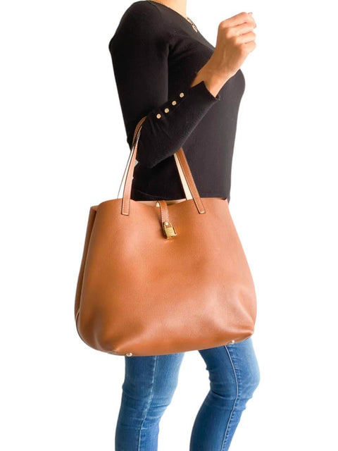 Cartera "Matryoshka Locked M"