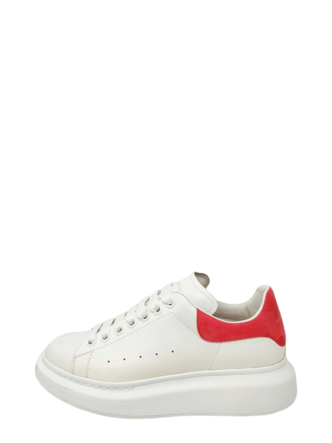 Tenis "Oversized Leather Sneakers"