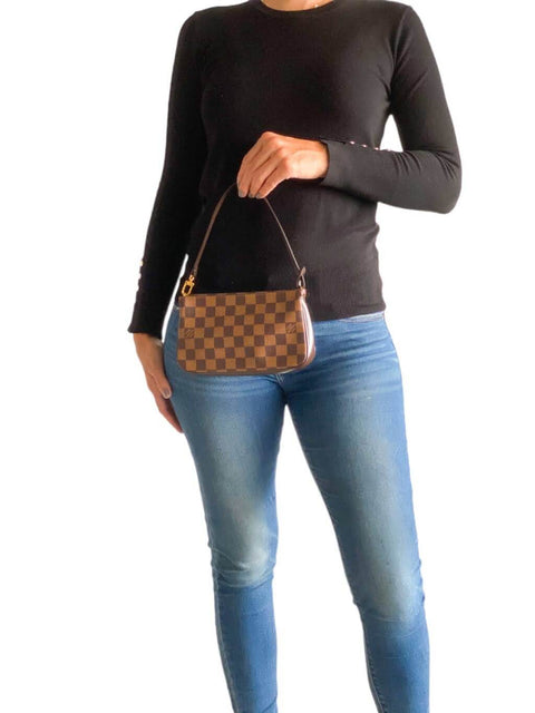 Bolso "Damier Ebene Navona Pochette"