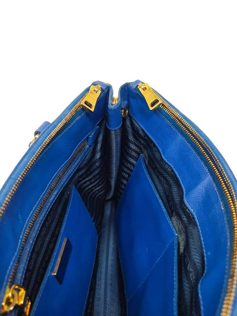 Cartera "Saffiano Lux Double Zip Galleria Medium Tote"