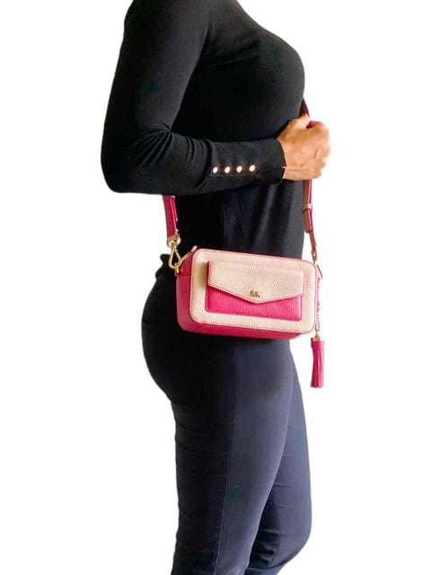 Cartera "Leather Trim Crossbody Bag"