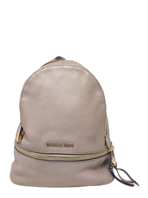 Morral Nude