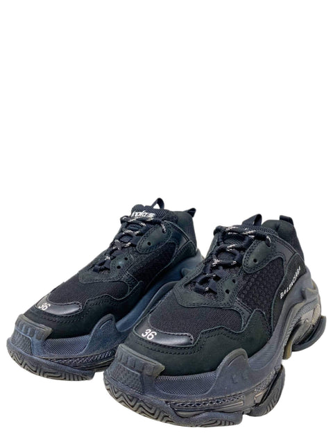 Tenis "Triple S"