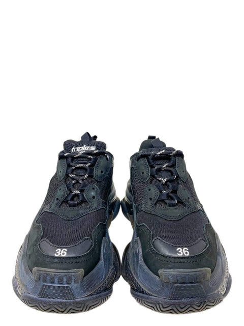 Tenis "Triple S"