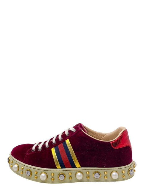 Tenis "Ace Velvet Sneakers in Burgundy"