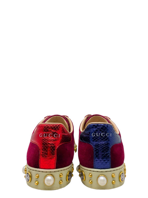 Tenis "Ace Velvet Sneakers in Burgundy"