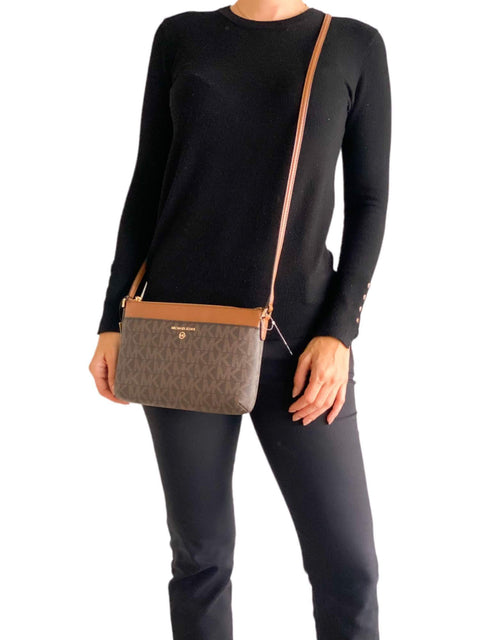 Bolso "Jet Set Charm LG Pocket Messenger"